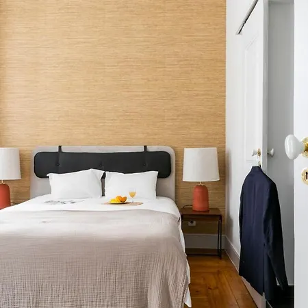 Apartment Plum Guide - From The Vine *